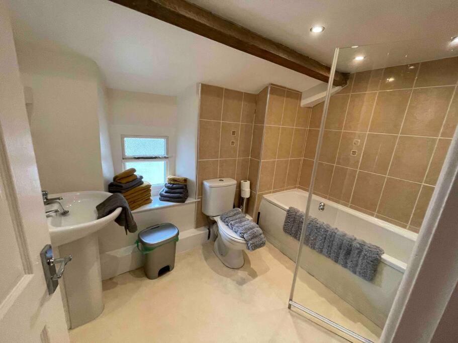 Yew Tree Cottage, 3 Bedroom, 4 Church Row Defynnog Devynock Exterior photo